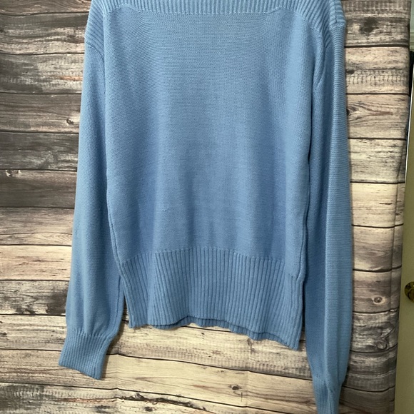 St John’s Bay Women’s sweater Slightly distressed NEW Size Med. - Picture 4 of 5